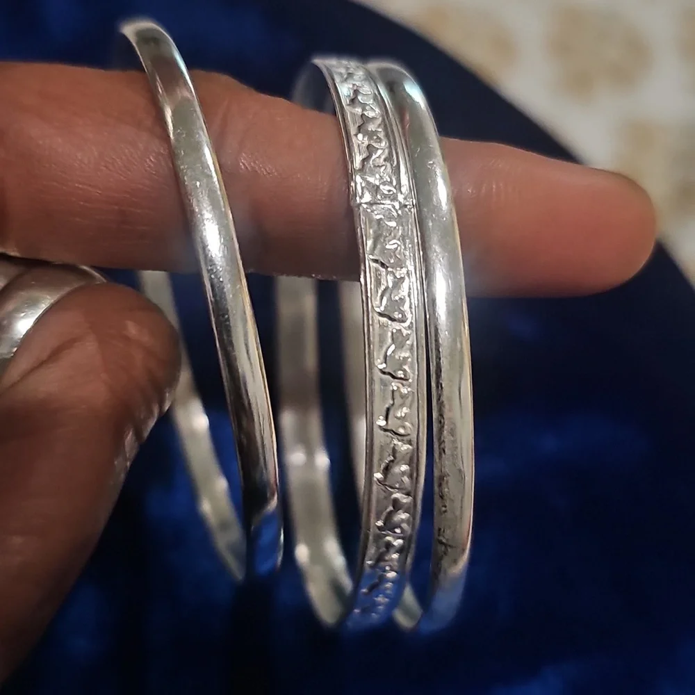 Elegant Sterling Silver Bangle Bracelets Set Of Three, (New), Ladies Size 8 - Picture 2 of 8
